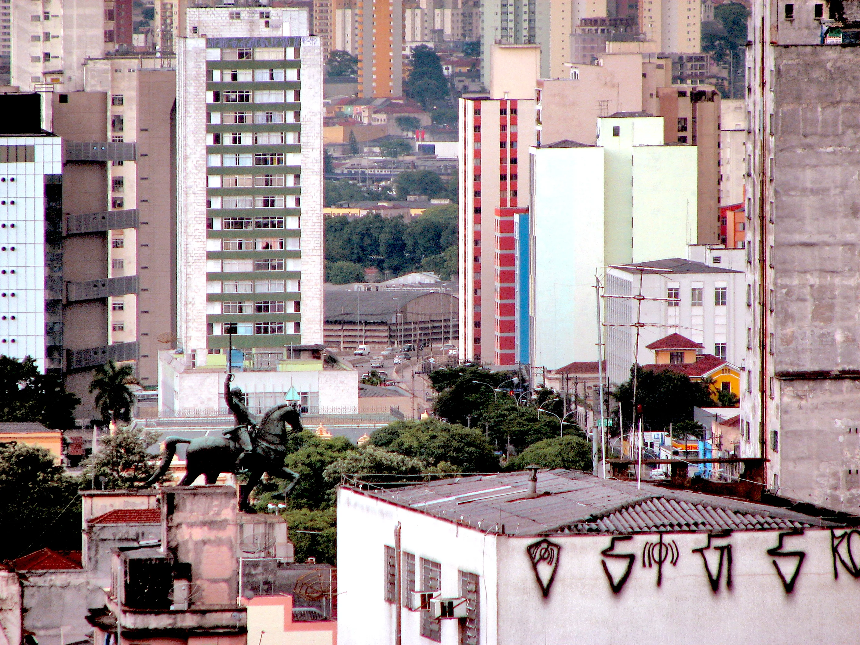 Vista urbana de Duque de Caxias, RJ